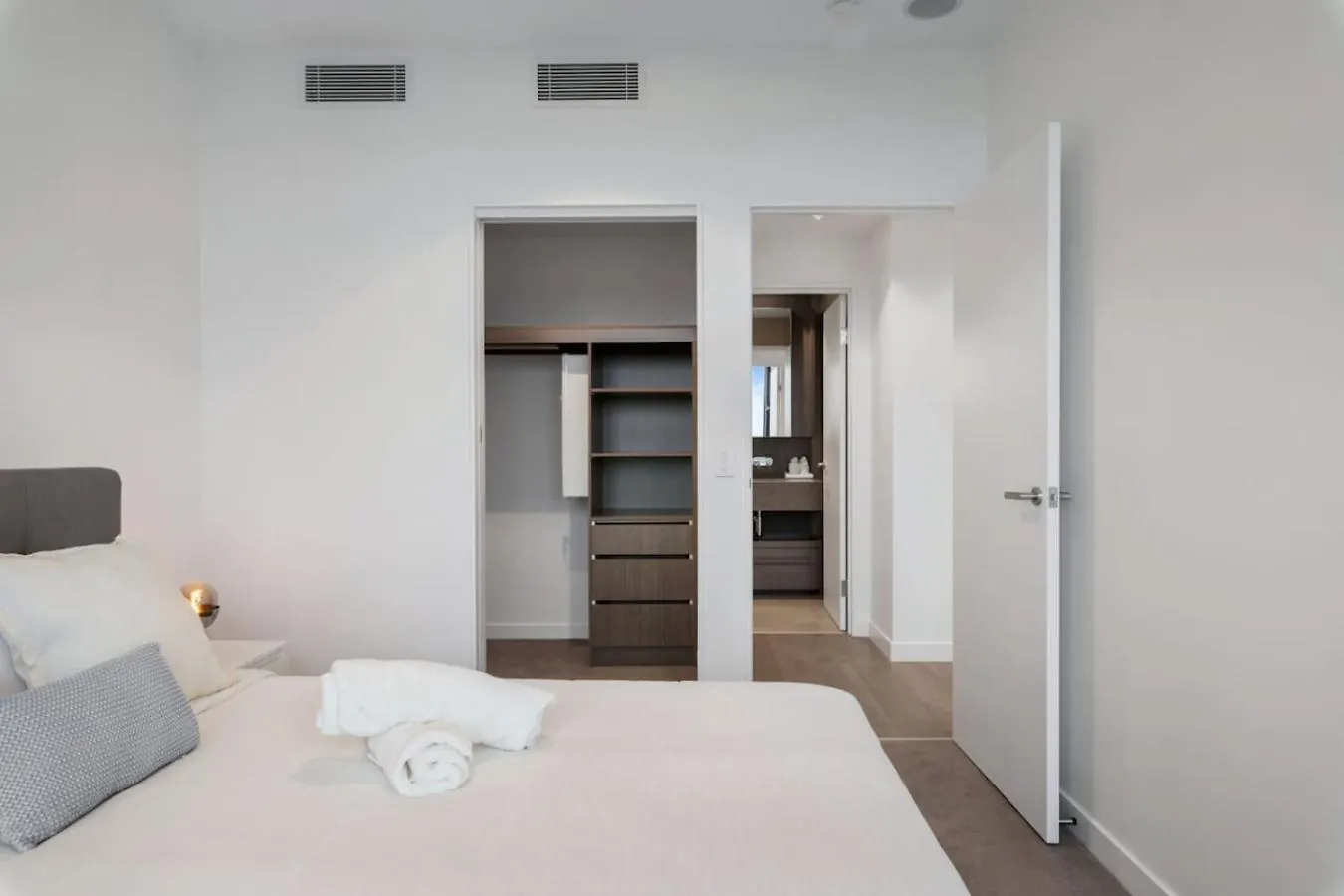 1B Queens Wharf Riverside Living Brisbane 0*,  Australia